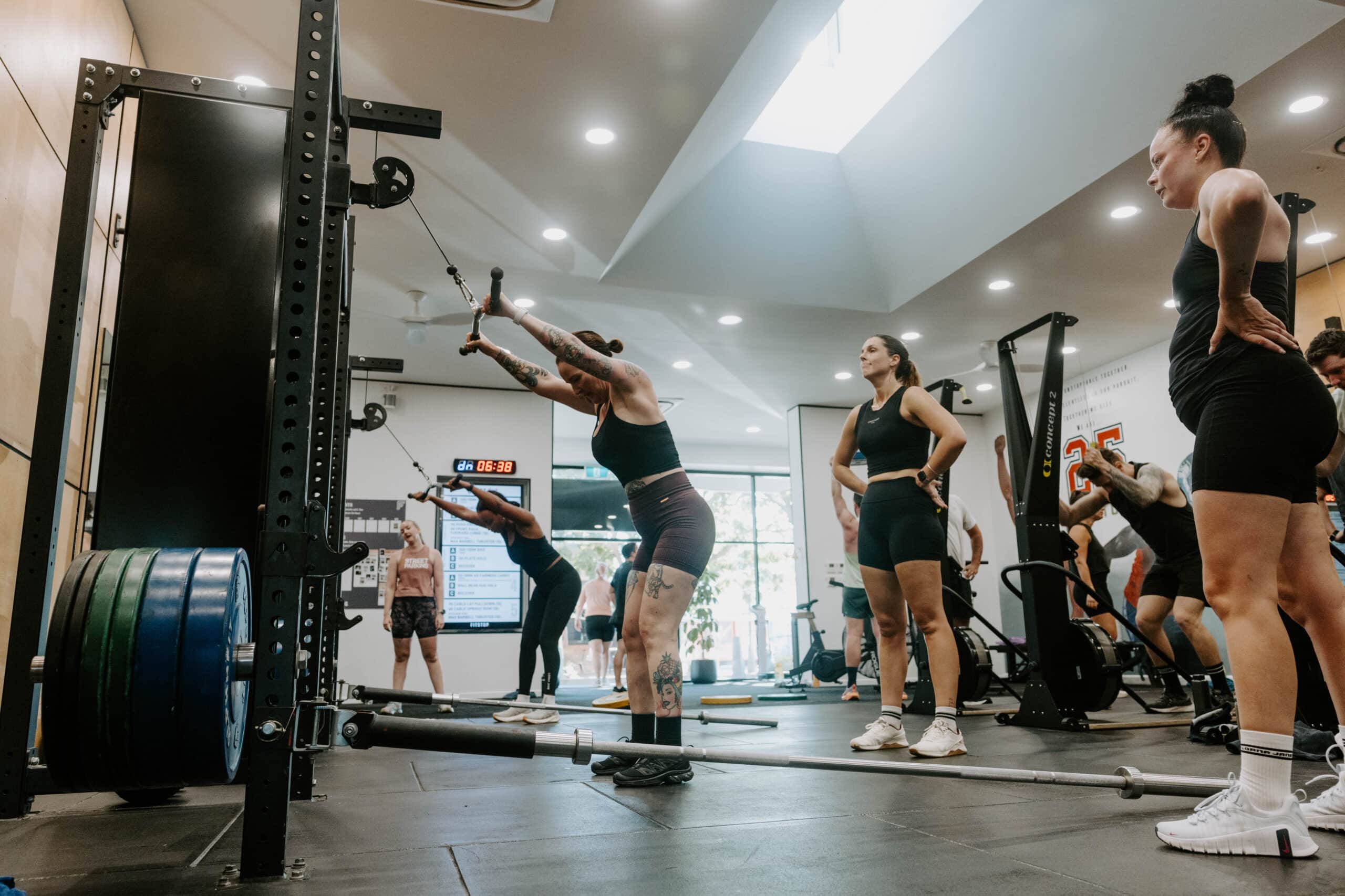 Location-Fitstop-Lift Dynamic Image